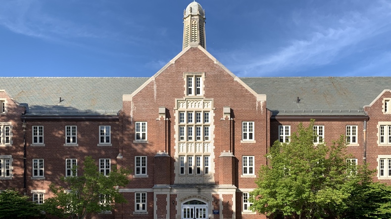 47 Rankings Of University Of Connecticut & 1233 Student Reviews 2023